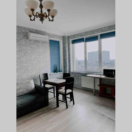 Апартаменты Целиком Odesa Exterior foto